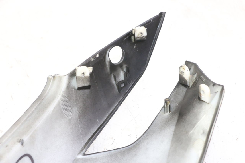 photo de REAR RIGHT PANEL TNT MOTOR BOSTON 4T 50 (2018 - 2025) - Fixing points details