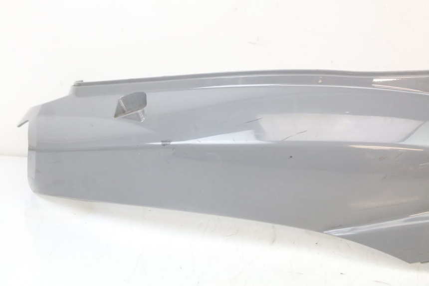 photo de REAR RIGHT PANEL PEUGEOT TWEET 125 (2018 - 2021) - Zoom on usage condition