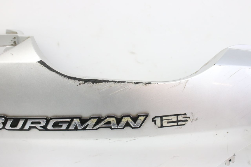 photo de RIGHT REAR SIDE PANEL SUZUKI UH BURGMAN 125 (2002 - 2006) - Technical close-up