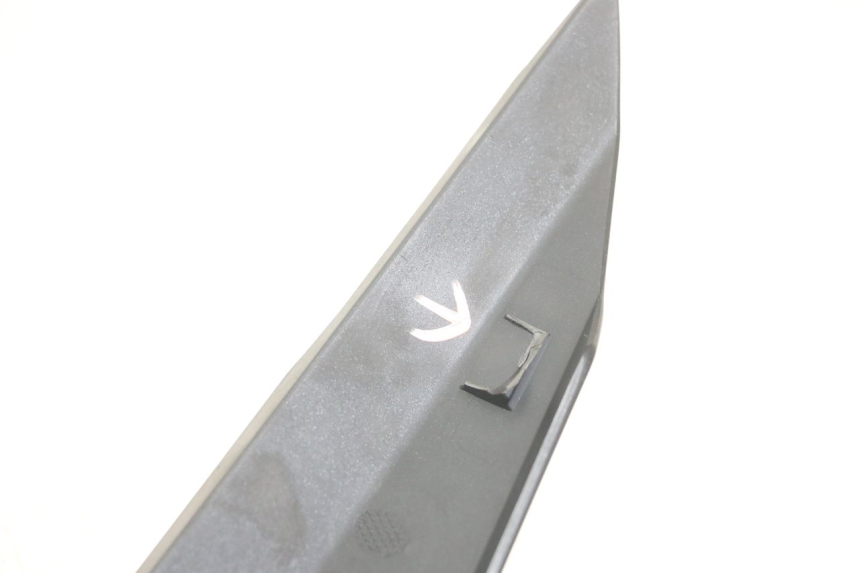 photo de RIGHT REAR SIDE PANEL KAWASAKI VERSYS ABS 650 (2015 - 2018) - Zoom on usage condition