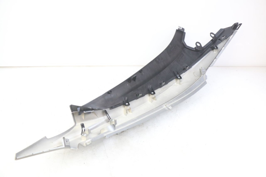 photo de RIGHT REAR SIDE PANEL HONDA VISION NSC R 50 (2013 - 2015) - Component detail
