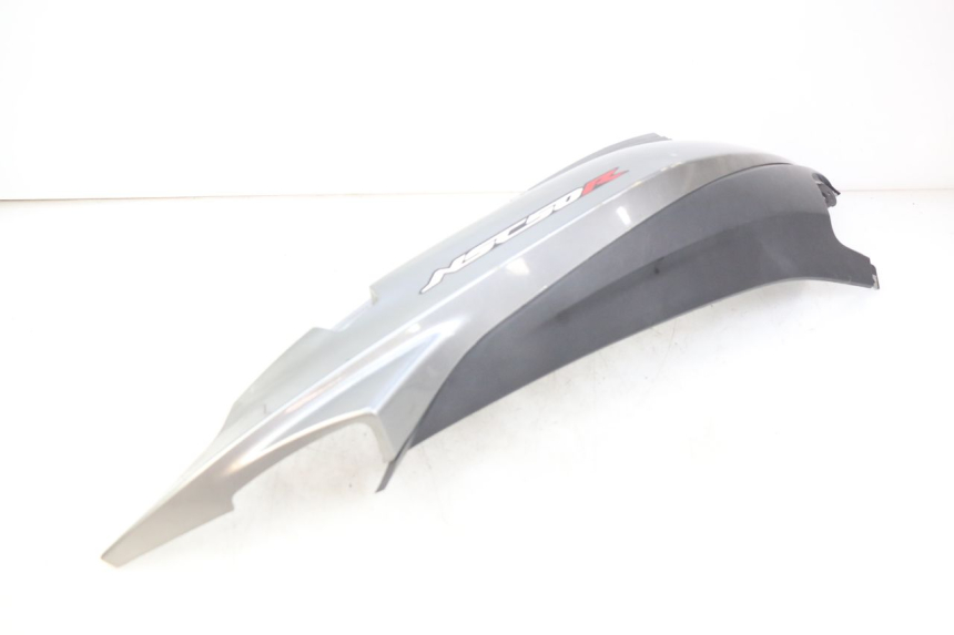 photo de RIGHT REAR SIDE PANEL HONDA VISION NSC R 50 (2013 - 2015) - Fixing points details