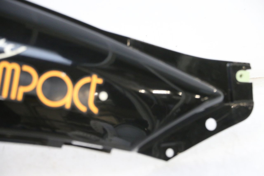 photo de REAR RIGHT PANEL PEUGEOT VIVACITY 50 (1998 - 2003) - Additional view of the item