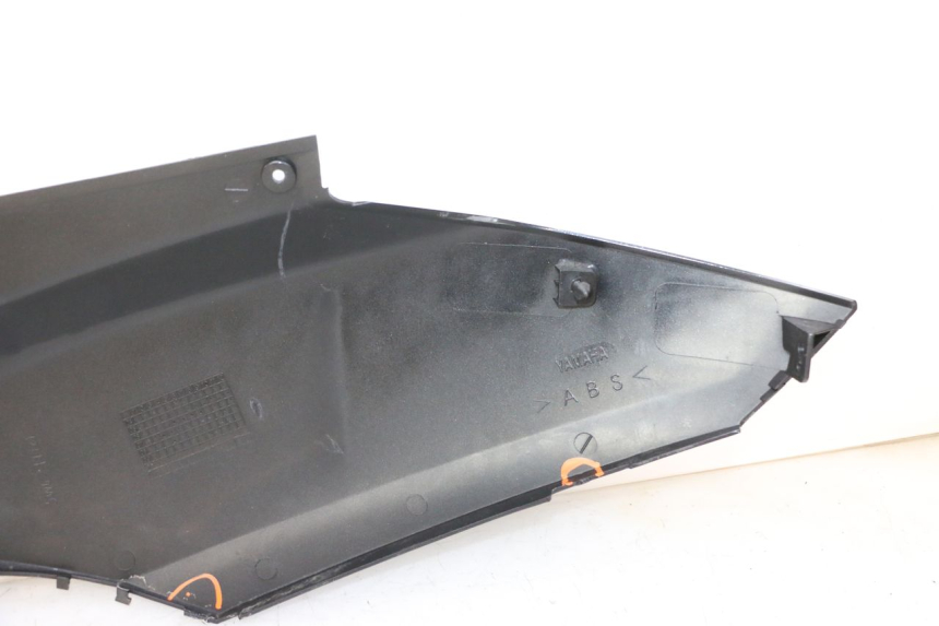 photo de REAR RIGHT PANEL MBK WAAP 125 (2008 - 2013) - Surface and material condition