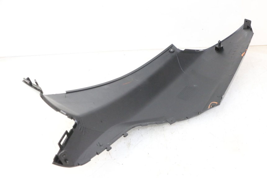 photo de REAR RIGHT PANEL MBK WAAP 125 (2008 - 2013) - Markings and original references