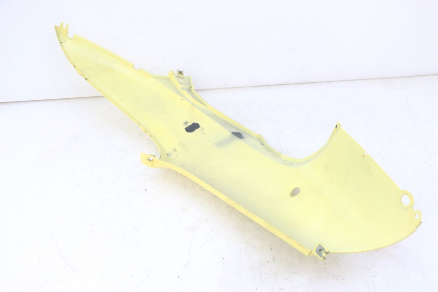 photo de REAR RIGHT PANEL YAMAHA WHY 50 (1998 - 2000) - Zoom on usage condition