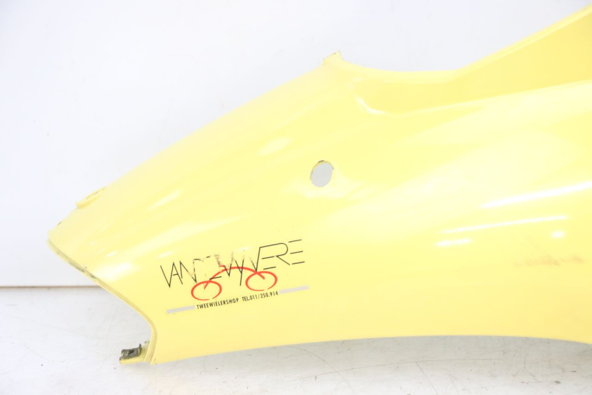 photo de REAR RIGHT PANEL YAMAHA WHY 50 (1998 - 2000) - Fixing points details