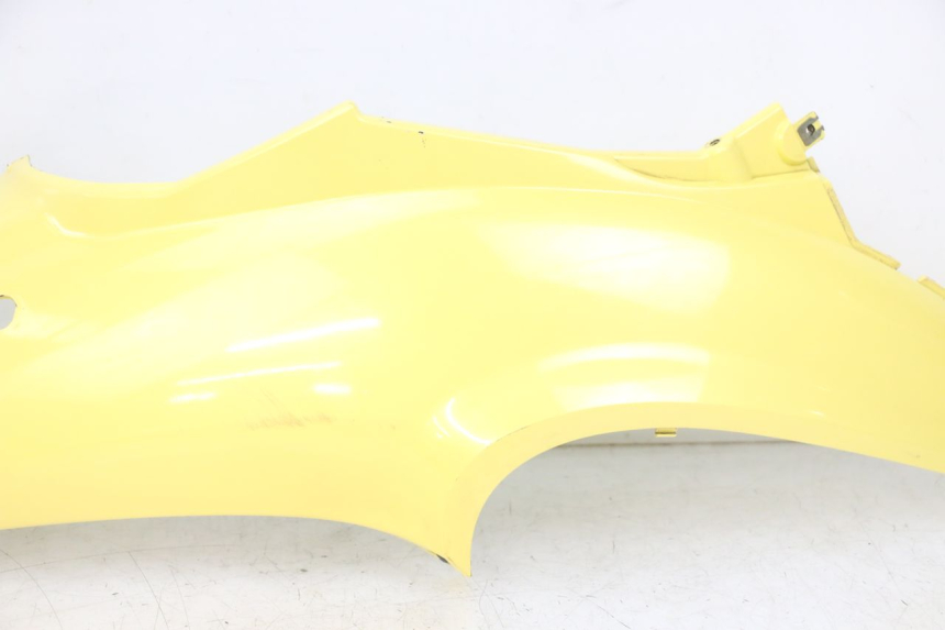 photo de REAR RIGHT PANEL YAMAHA WHY 50 (1998 - 2000) - Surface and material condition