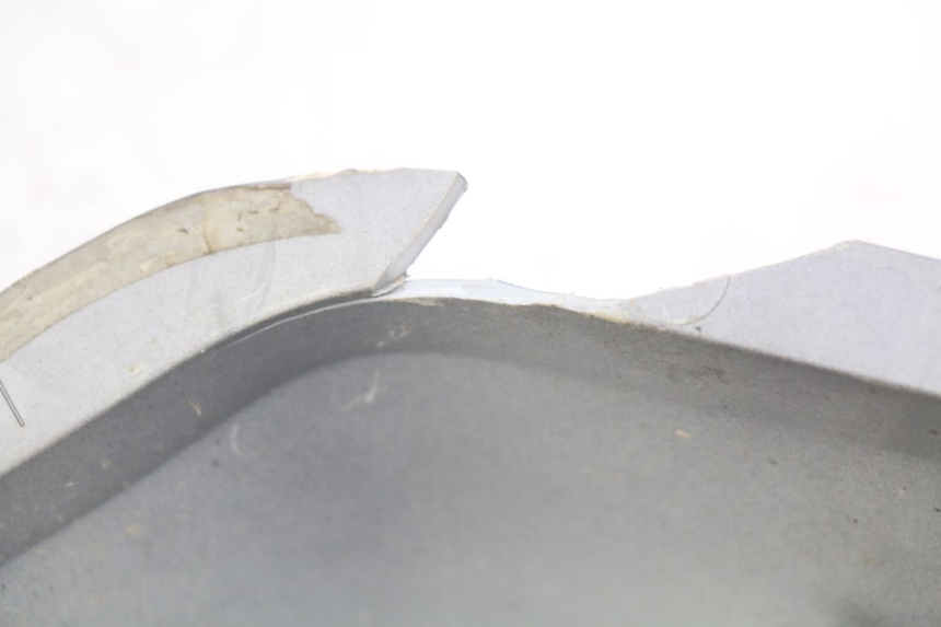 photo de RIGHT REAR SIDE PANEL SYM WOLF SB 125 (2011 - 2018) - Alternative perspective