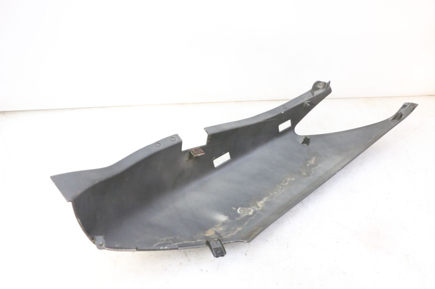 photo de RIGHT REAR SIDE PANEL YAMAHA X-MAX XMAX 250 (2006 - 2009) - Component detail