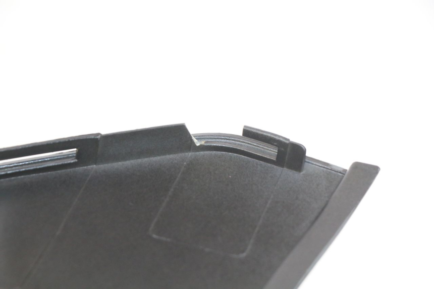 photo de RIGHT REAR SIDE PANEL SYM X-PRO 4T 50 (2014 - 2021) - Zoom on usage condition