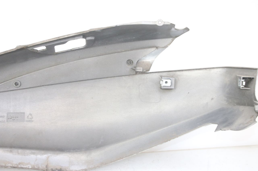 photo de REAR RIGHT PANEL PIAGGIO X10 125 (2012 - 2017) - Product overview