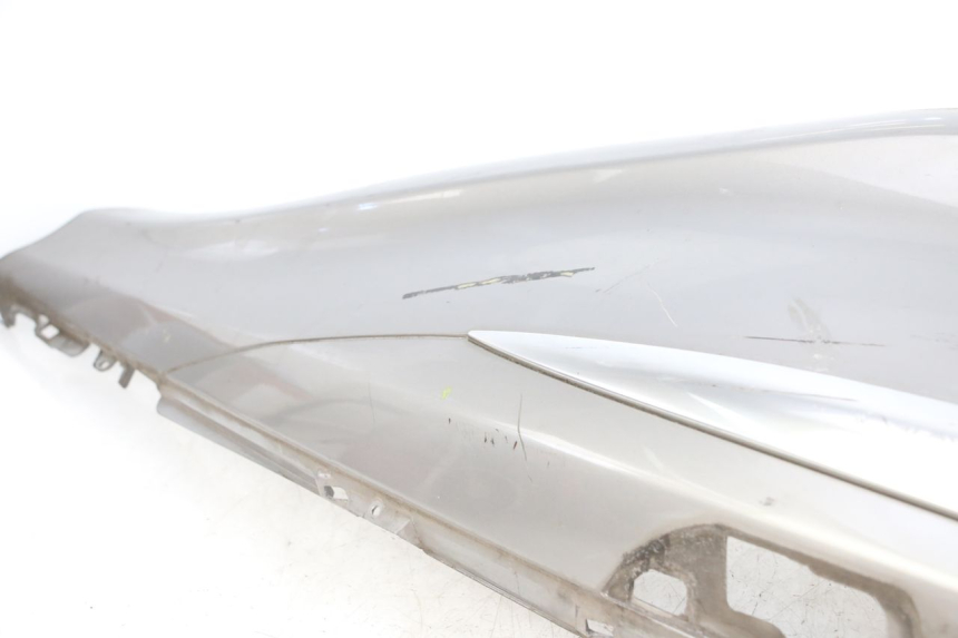 photo de REAR RIGHT PANEL PIAGGIO X10 125 (2012 - 2017) - Checked used part