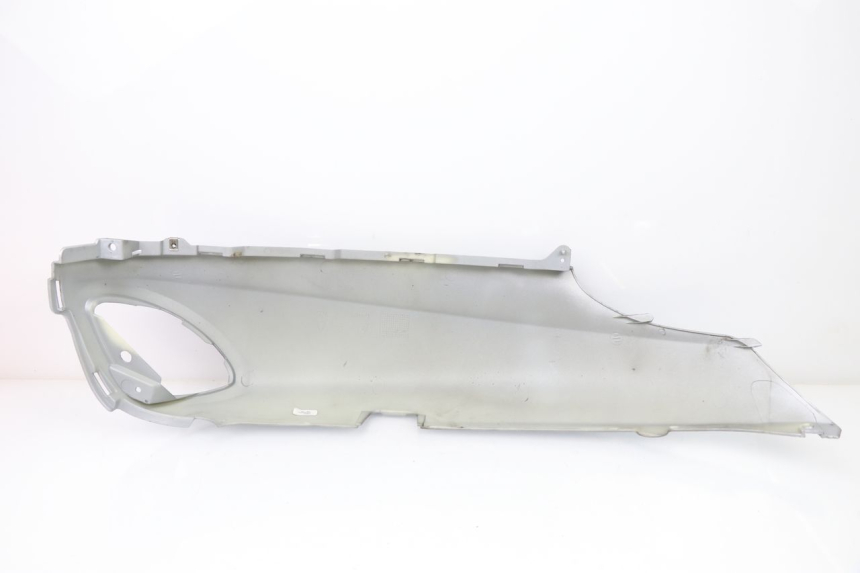 photo de REAR RIGHT PANEL PIAGGIO X9 EVOLUTION 250 (2003 - 2007) - Zoom on usage condition