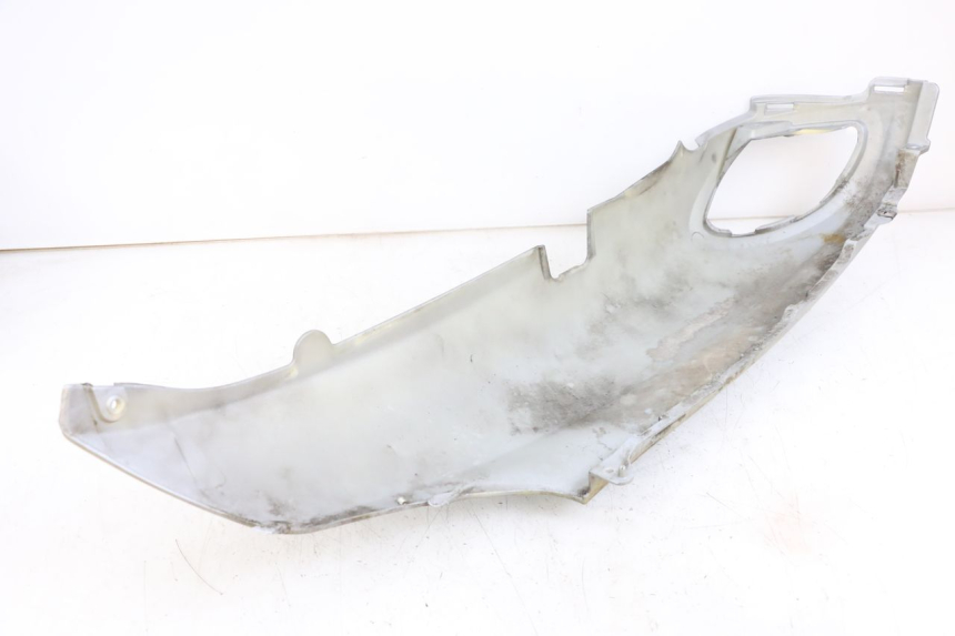 photo de REAR RIGHT PANEL PIAGGIO X9 125 (2000 - 2003) - Zoom on usage condition