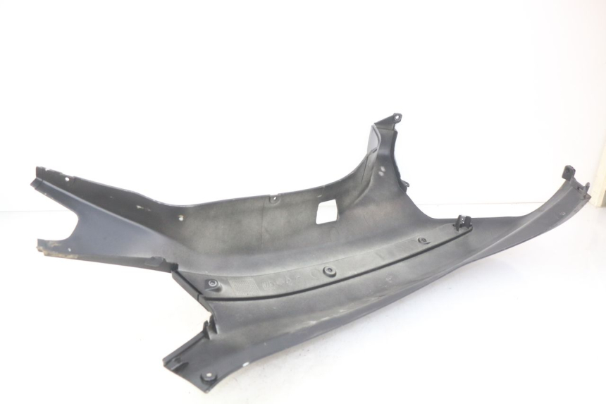 photo de RIGHT REAR SIDE PANEL PIAGGIO XEVO - X EVO 125 (2007 - 2017) - Alternative perspective