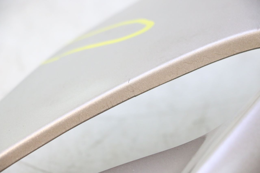 photo de REAR RIGHT PANEL HONDA XLV VARADERO 125 (2007 - 2012) - Distinctive features
