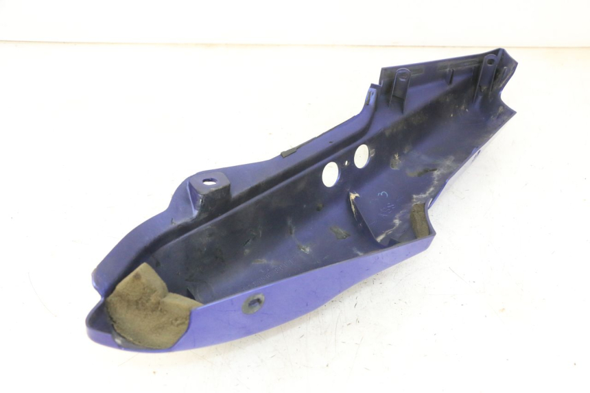 photo de REAR RIGHT PANEL YAMAHA FZS FAZER 600 (2001 - 2003) - Alternative perspective