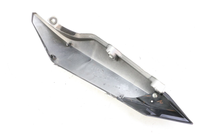 photo de REAR RIGHT PANEL YAMAHA XJ6 600 (2008 - 2016) - Product overview