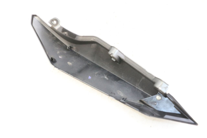 photo de REAR RIGHT PANEL YAMAHA XJ6 ABS 600 (2008 - 2016) - Alternative perspective