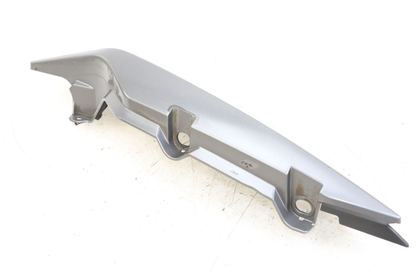 photo de REAR RIGHT PANEL YAMAHA XJ6 ABS 600 (2008 - 2016) - Technical close-up