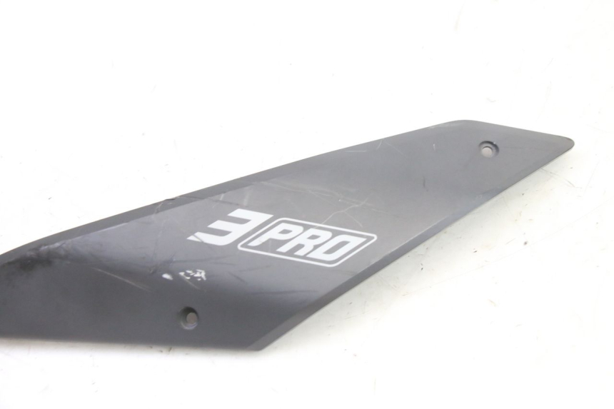 photo de REAR RIGHT PANEL SEGWAY NINEBOT ZT3 PRO 1 - Zoom on usage condition