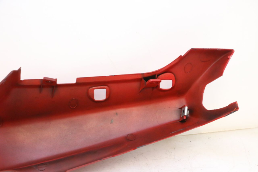 photo de REAR RIGHT PANEL KAWASAKI ZX-6R ZX6R 600 (1995 - 1997) - Fixing points details