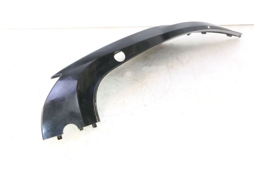 photo de LEFT REAR SIDE PANEL KYMCO AGILITY 16+ 4T 50 (2018 - 2023) - Fixing points details