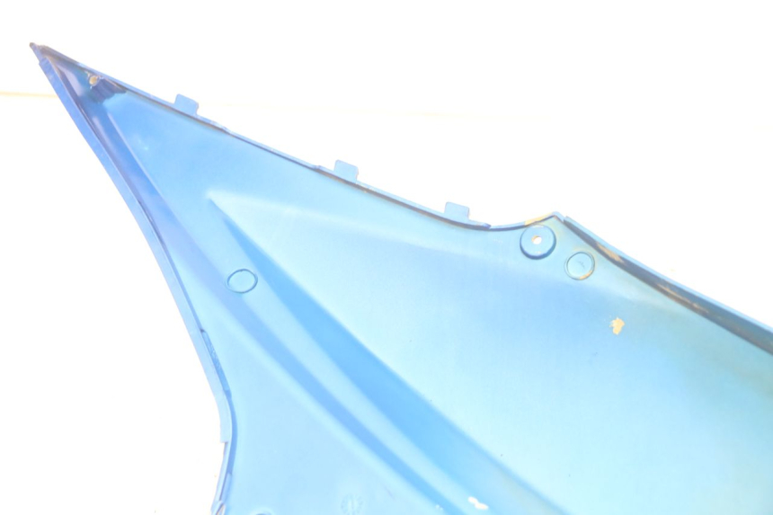 photo de LEFT REAR SIDE PANEL KYMCO AGILITY 4T 50 (2005 - 2018) - Technical close-up