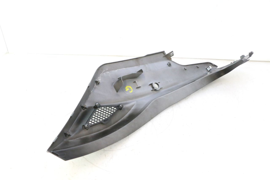 photo de REAR LEFT PANEL KYMCO AGILITY CITY 16P 125 (2015 - 2024) - Distinctive features