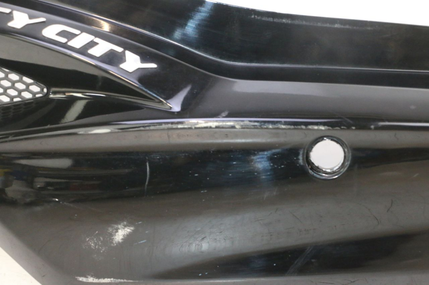 photo de REAR LEFT PANEL KYMCO AGILITY CITY 16P 125 (2015 - 2024) - Alternative perspective