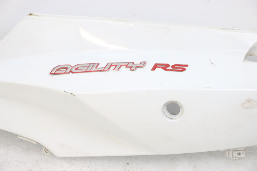 photo de REAR LEFT PANEL KYMCO AGILITY RS 4T 50 (2009 - 2013) - Distinctive features
