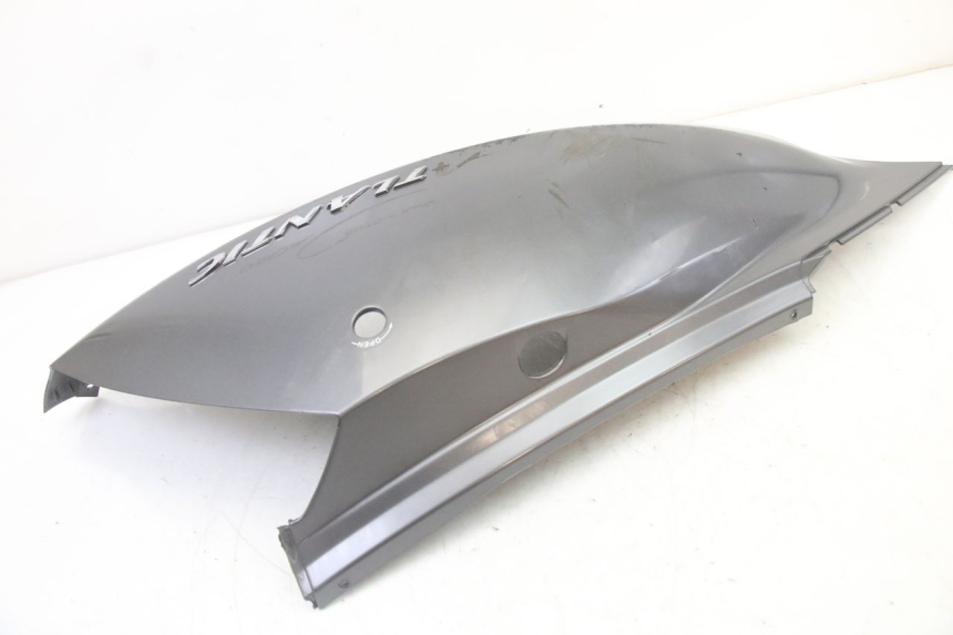 photo de REAR LEFT PANEL APRILIA ATLANTIC 125 (2003 - 2009) - Technical close-up