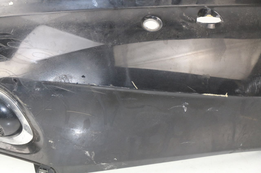photo de LEFT REAR SIDE PANEL JONWAY AZTRAL 125 (2008 - 2017) - Detailed visual inspection