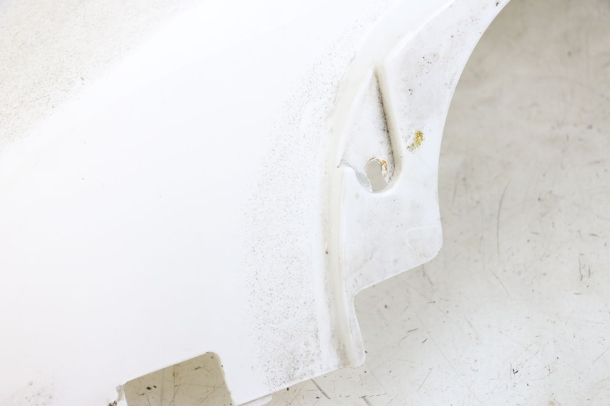 photo de LEFT REAR SIDE PANEL JONWAY AZTRAL 125 (2008 - 2017) - Surface and material condition