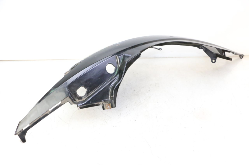 photo de REAR LEFT PANEL SUZUKI BURGMAN 125 (2007 - 2014) - Distinctive features