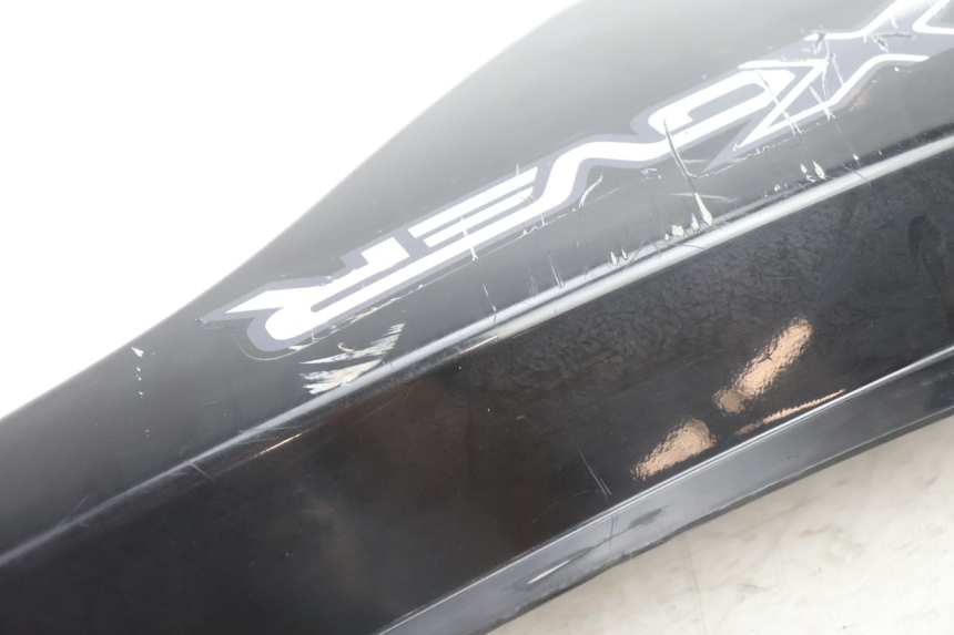 photo de LEFT REAR SIDE PANEL YAMAHA BW'S BWS 125 (2010 - 2013) - Fixing points details