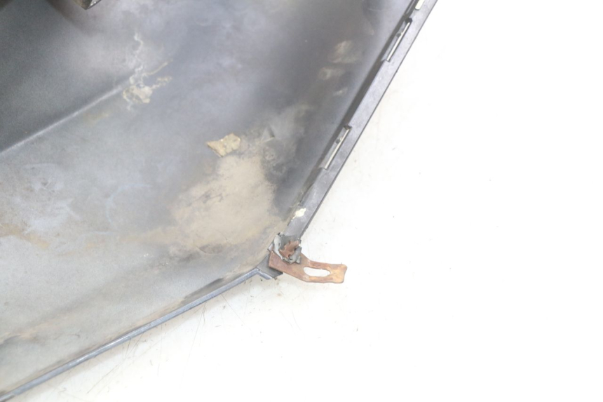 photo de LEFT REAR SIDE PANEL BMW C1 125 (2000 - 2003) - Component detail