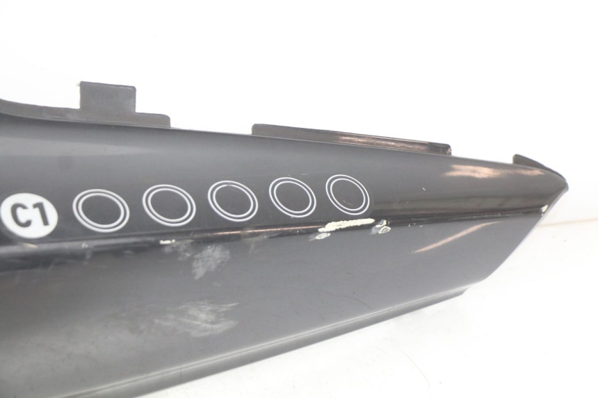 photo de LEFT REAR SIDE PANEL BMW C1 125 (2000 - 2003) - Focus on structure