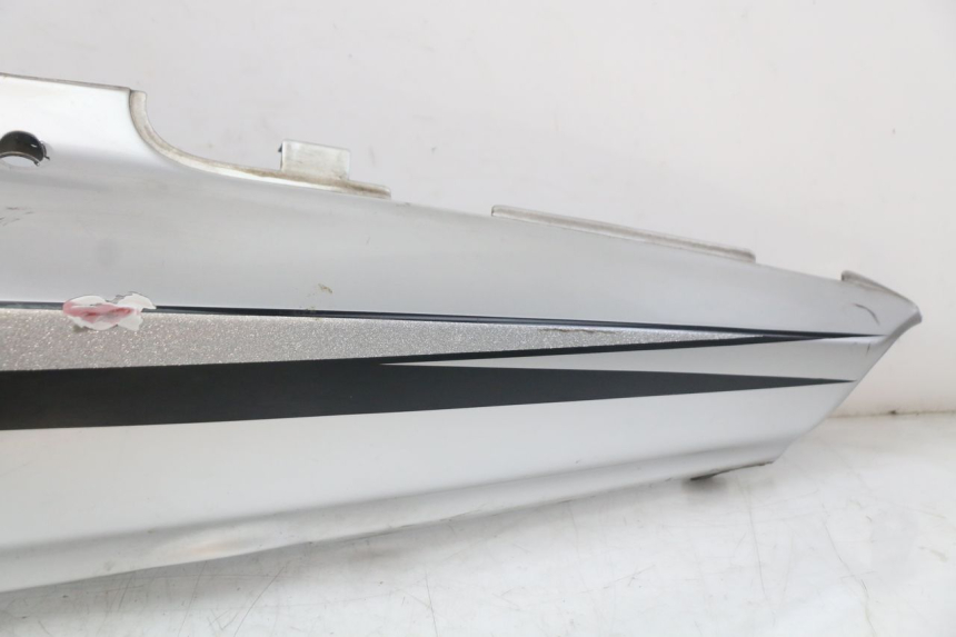 photo de LEFT REAR SIDE PANEL BMW C1 125 (2000 - 2003) - Technical close-up