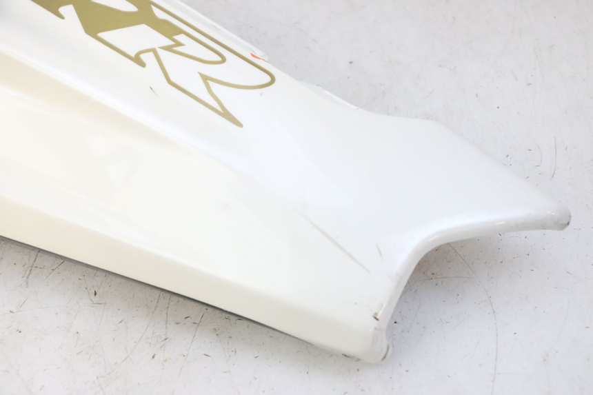 photo de REAR LEFT PANEL HONDA CBR RR FIREBLADE 900 (1992 - 1994) - Distinctive features