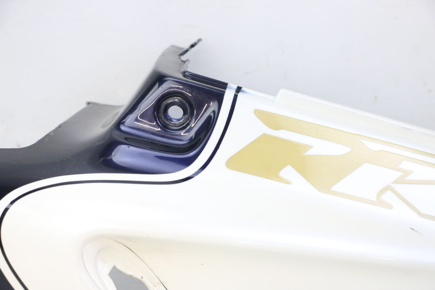 photo de REAR LEFT PANEL HONDA CBR RR FIREBLADE 900 (1992 - 1994) - Alternative angle