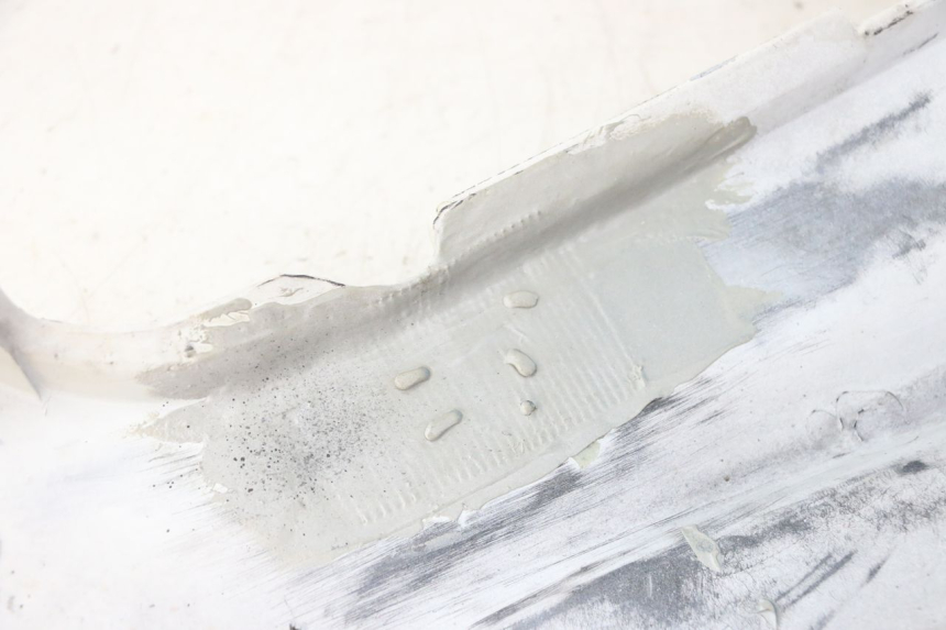 photo de REAR LEFT PANEL HONDA CBR RR FIREBLADE 900 (1992 - 1994) - Alternative perspective