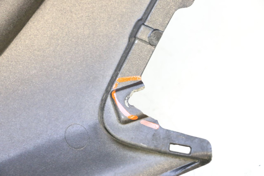 photo de REAR LEFT PANEL PEUGEOT CITYSTAR 2T 50 (2018 - 2021) - High-resolution close-up