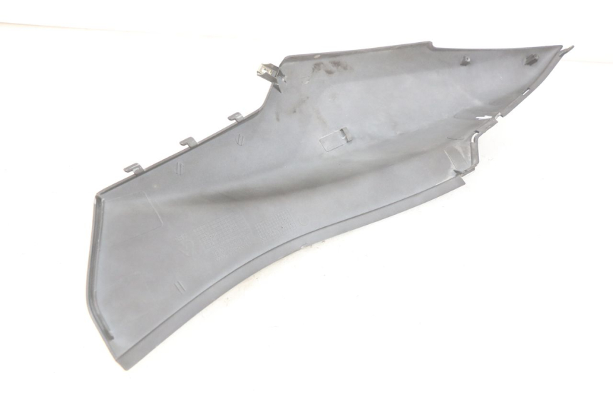 photo de LEFT REAR SIDE PANEL SYM CROX 4T 50 (2016 - 2023) - Fixing points details