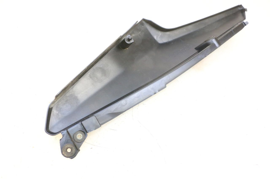 photo de REAR LEFT PANEL SUZUKI DL V STROM 1000 (2002 - 2007) - Zoom on usage condition