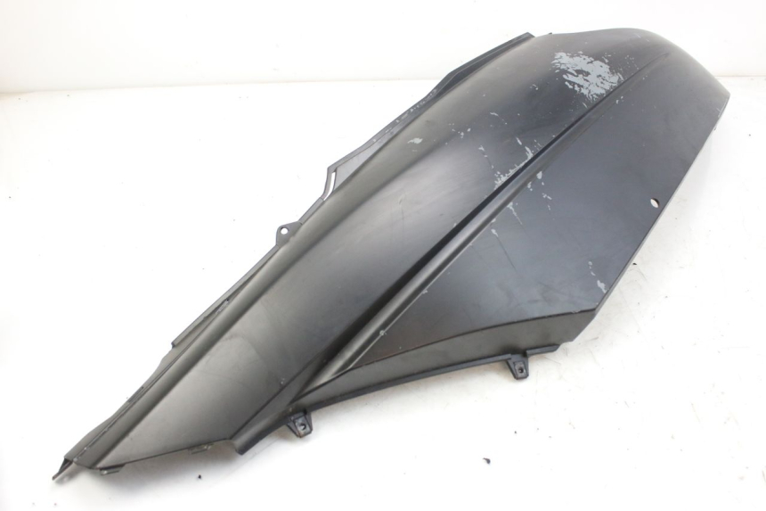 photo de LEFT REAR SIDE PANEL HONDA FES S-WING SWING ABS 125 (2007 - 2015) - Technical close-up