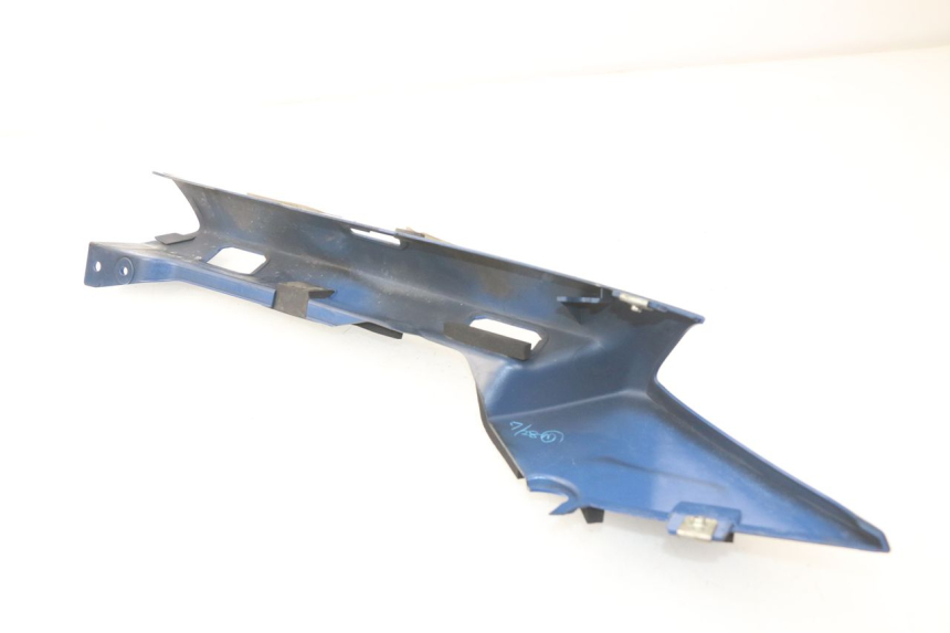 photo de REAR LEFT PANEL YAMAHA FJR ABS 1300 (2006 - 2012) - Zoom on usage condition