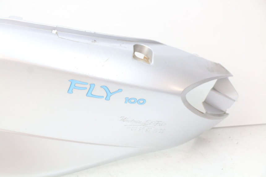 photo de LEFT REAR SIDE PANEL PIAGGIO FLY 100 (2006 - 2010) - Distinctive features