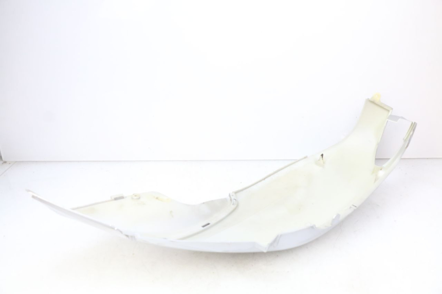 photo de LEFT REAR SIDE PANEL PIAGGIO FLY 100 (2006 - 2010) - Fixing points details